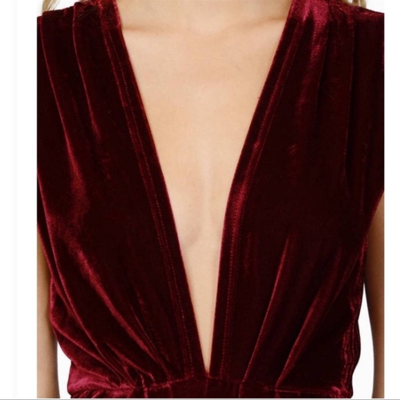 NWOT Tobi "Black As Night" Romper - Picture 2 of 2